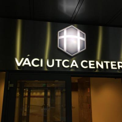 Váci utca center